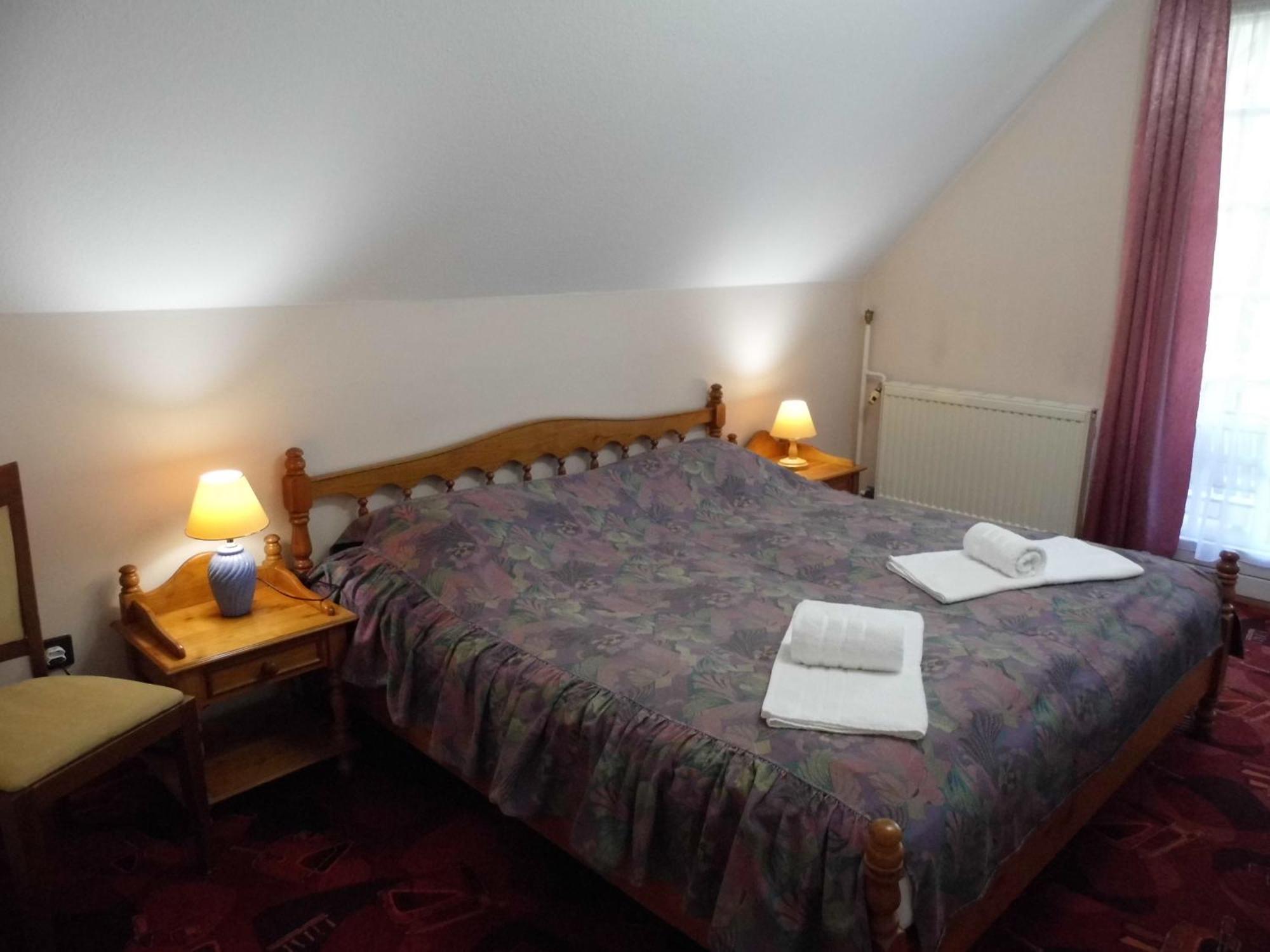 Millennium Villa Keszthely Room photo