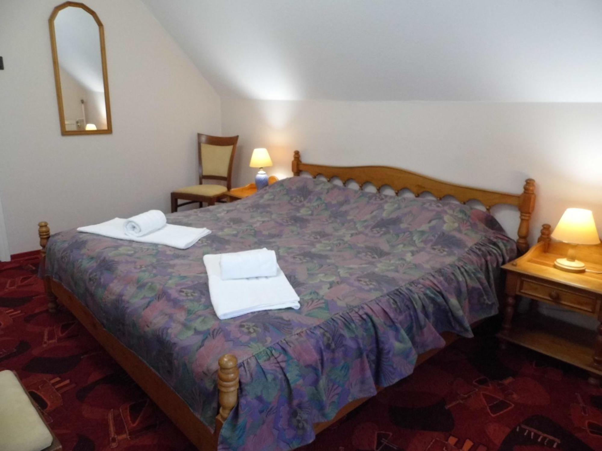 Millennium Villa Keszthely Room photo